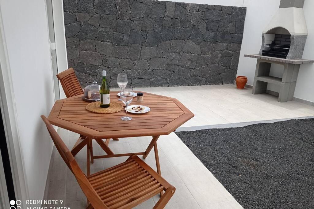 Precioso Apartamento Con Terraza En Teguise Lägenhet Teguise  Exteriör bild