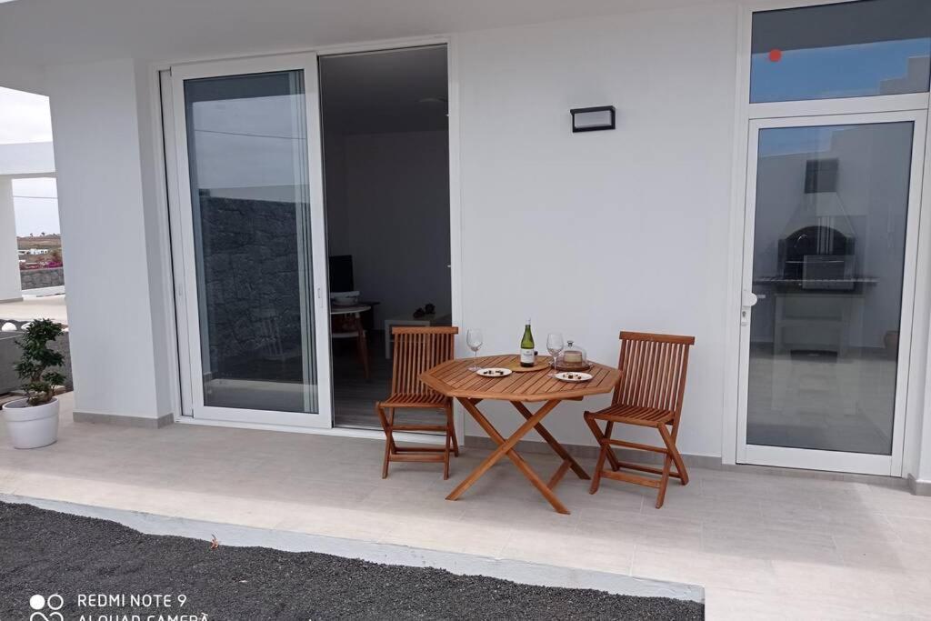 Precioso Apartamento Con Terraza En Teguise Lägenhet Teguise  Exteriör bild